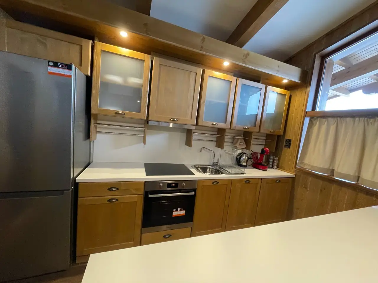 Kitchen & Dining Area